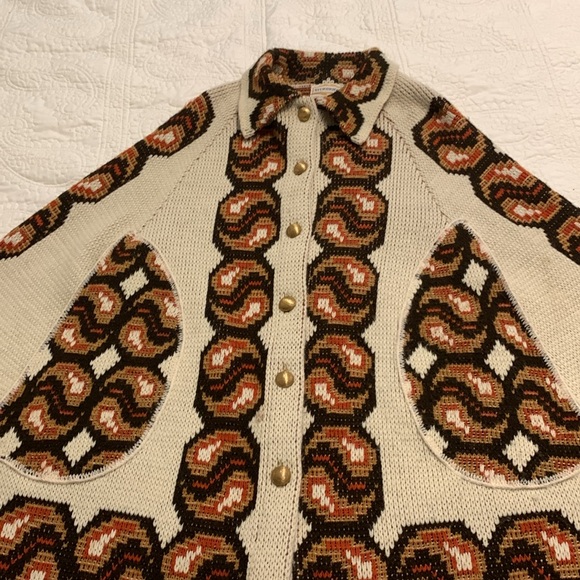 Vintage 1960-70’s Sturbridge Native American Cream Pattern Cape Buttons SzMedium - Picture 3 of 13